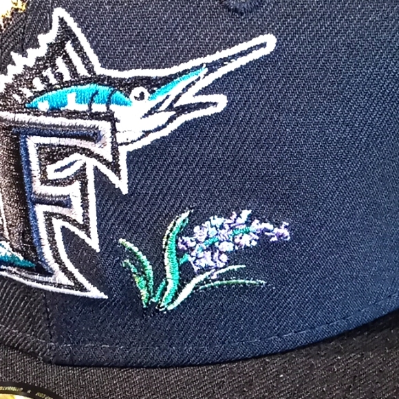 Florida Marlins New Era Cap. Watercolor Floral. New With Tags. 7 1/8. - Picture 4 of 16